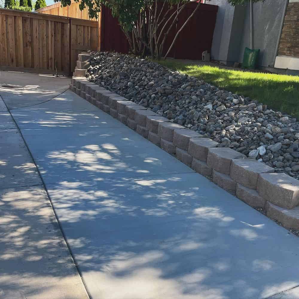 Retaining Walls image
